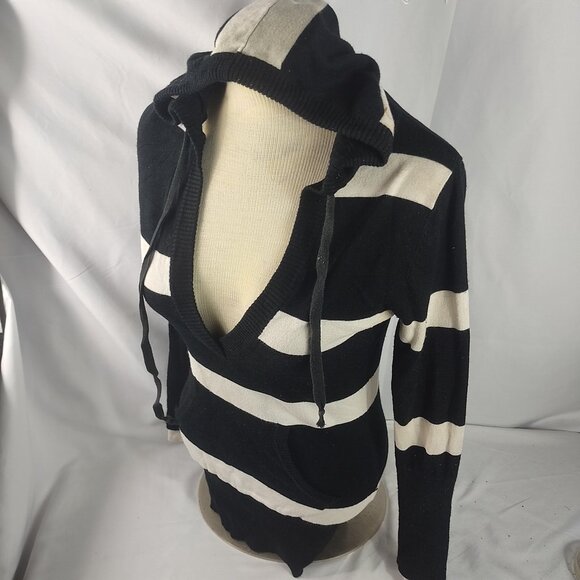 Rue 21 Womens Hoodie V-Neck Black/White Stripes Size Medium - Picture 3 of 5